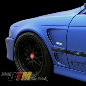 BMW E39 Vented Front Fenders